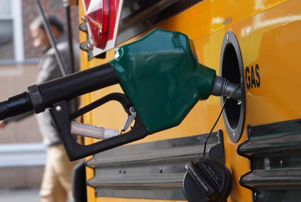 能源動盪年代 誰能撐過下一場經濟寒冬 能源動盪年代 誰能撐過下一場經濟寒冬