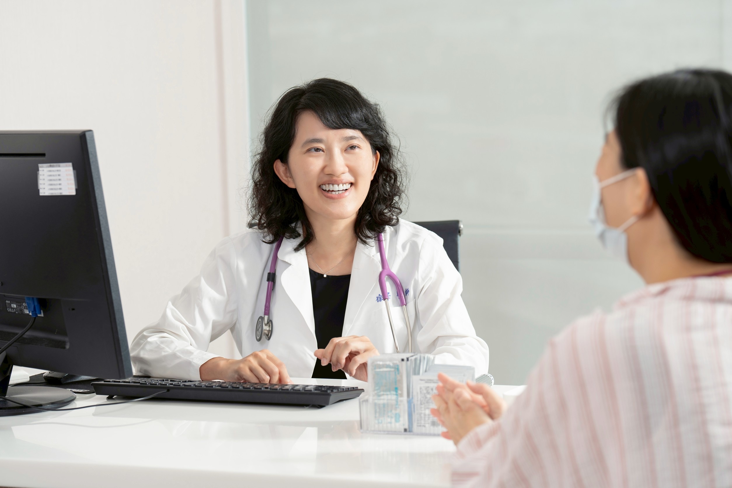 從黃金60秒到聽力篩檢的精準介入 禾馨用優質醫療陪伴兒童走向健康身心之路 從黃金60秒到聽力篩檢的精準介入 禾馨用優質醫療陪伴兒童走向健康身心之路