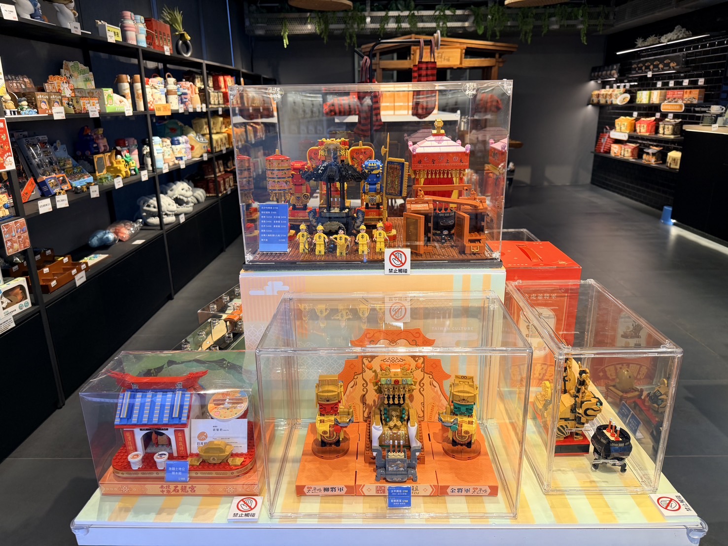 媽祖來了!南投日月町複合式商場 掀起宗教文化熱潮 媽祖來了!南投日月町複合式商場 掀起宗教文化熱潮