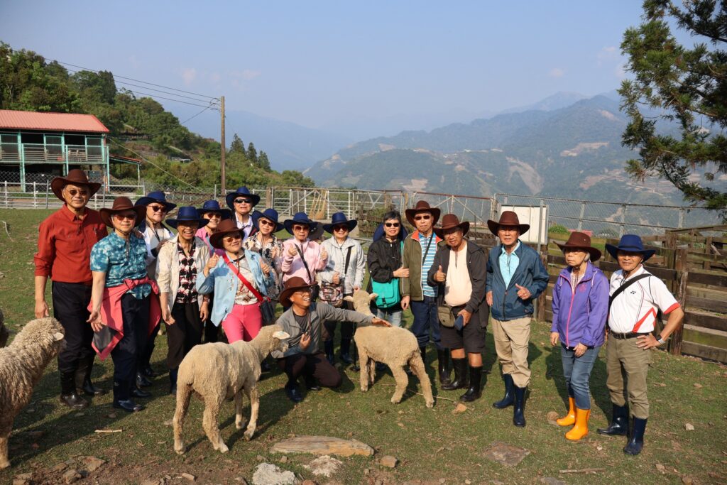 最狂同學會　台大學霸穿越半世紀重聚清境牧羊憶青春