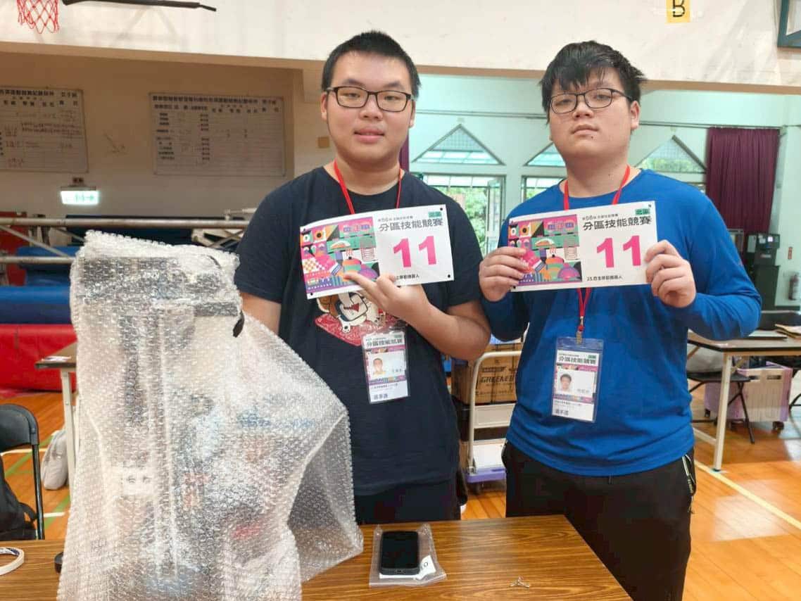 基隆商工全國技能競賽北區奪多獎 跨校培育正濱國中摘銀 基隆商工全國技能競賽北區奪多獎 跨校培育正濱國中摘銀