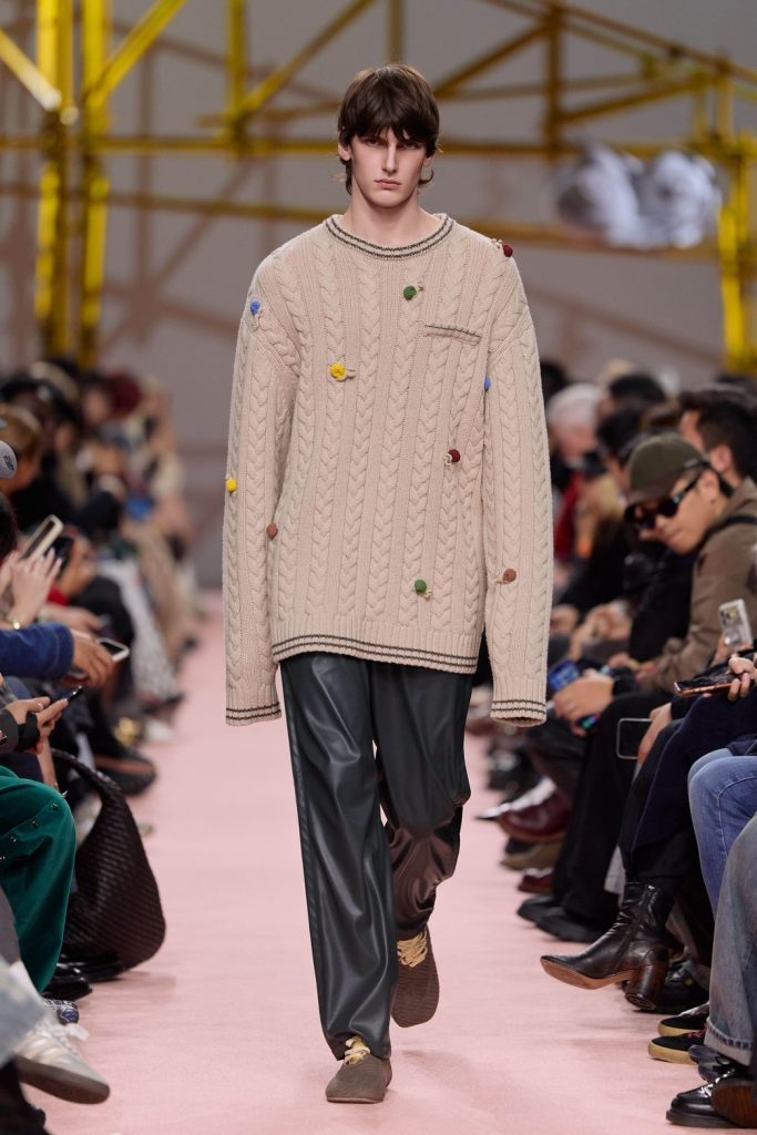 夢境與現實的雙重吸附:8ON8 2026 秋冬系列「Dual Adsorption」登陸上海 夢境與現實的雙重吸附:8ON8 2026 秋冬系列「Dual Adsorption」登陸上海