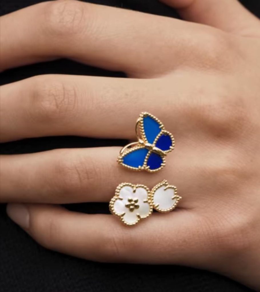 《花下、指尖;枝上、春風》 Van Cleef & Arpels 春日幸運寓言 《花下、指尖;枝上、春風》 Van Cleef & Arpels 春日幸運寓言