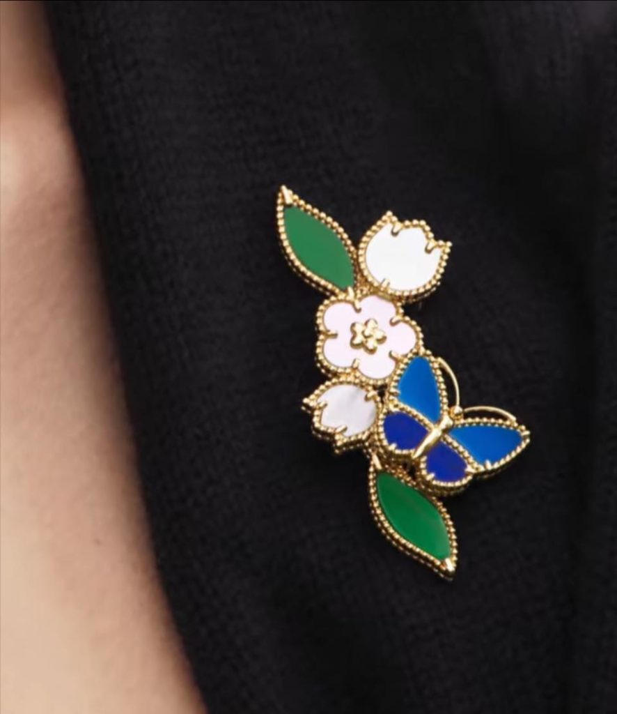 《花下、指尖;枝上、春風》 Van Cleef & Arpels 春日幸運寓言 《花下、指尖;枝上、春風》 Van Cleef & Arpels 春日幸運寓言
