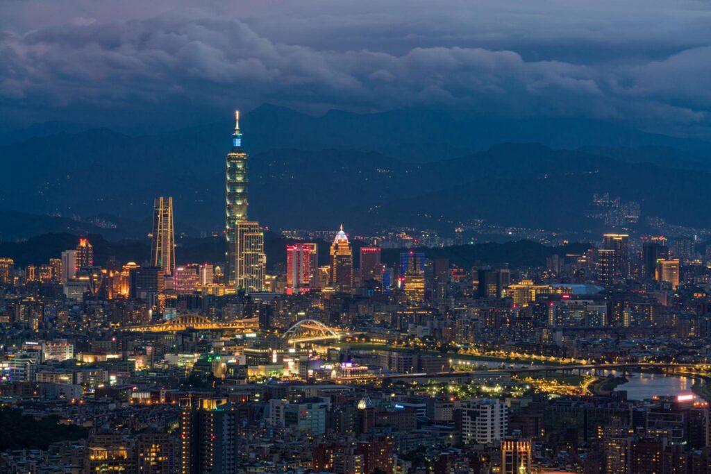 房貸政策微鬆綁上路 第二戶貸款提高舊戶增貸設門檻 房貸政策微鬆綁上路 第二戶貸款提高舊戶增貸設門檻