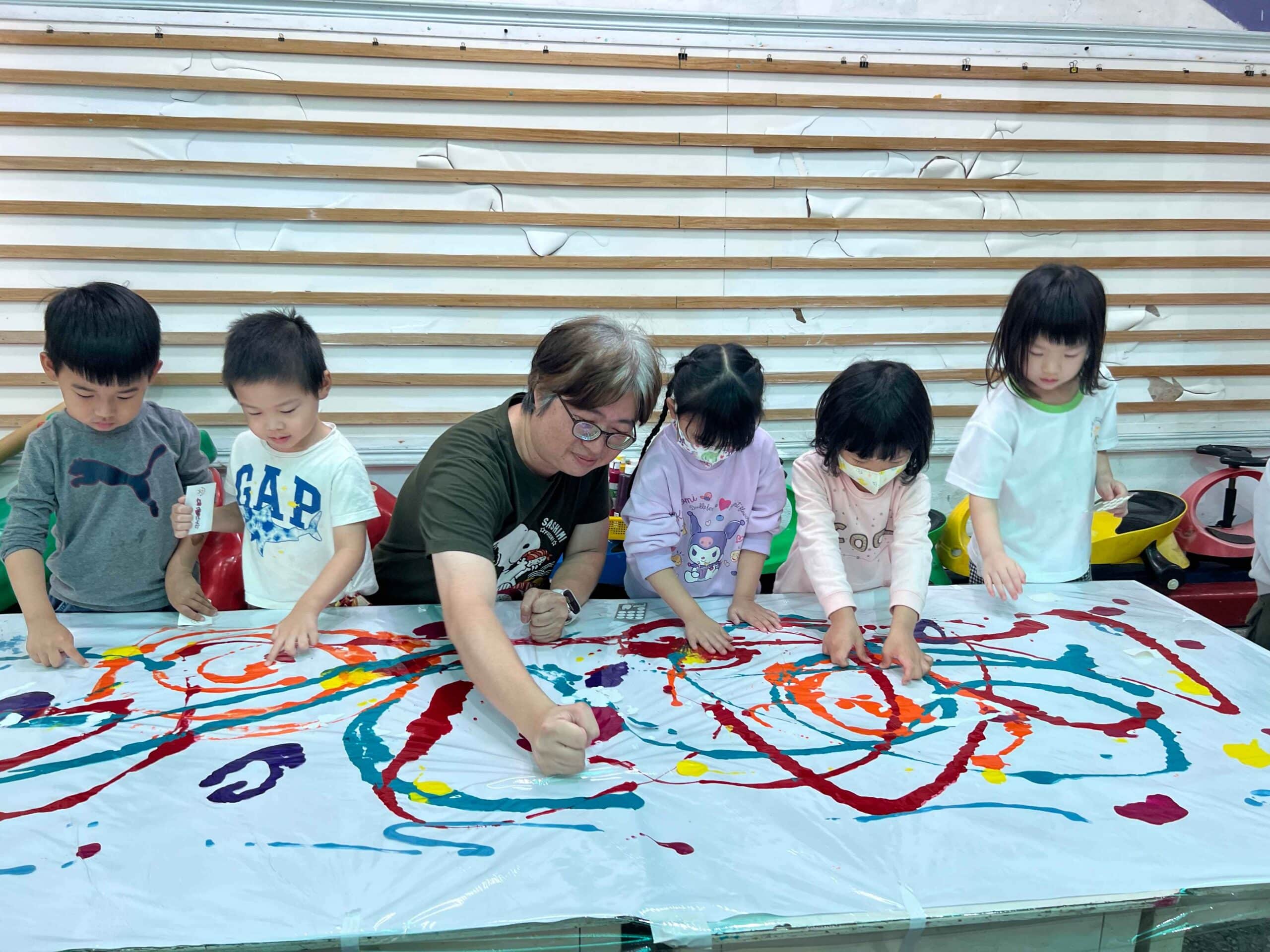 親師同心,玩轉童趣 文山幼兒園打造最夢幻兒童節樂園 親師同心,玩轉童趣 文山幼兒園打造最夢幻兒童節樂園