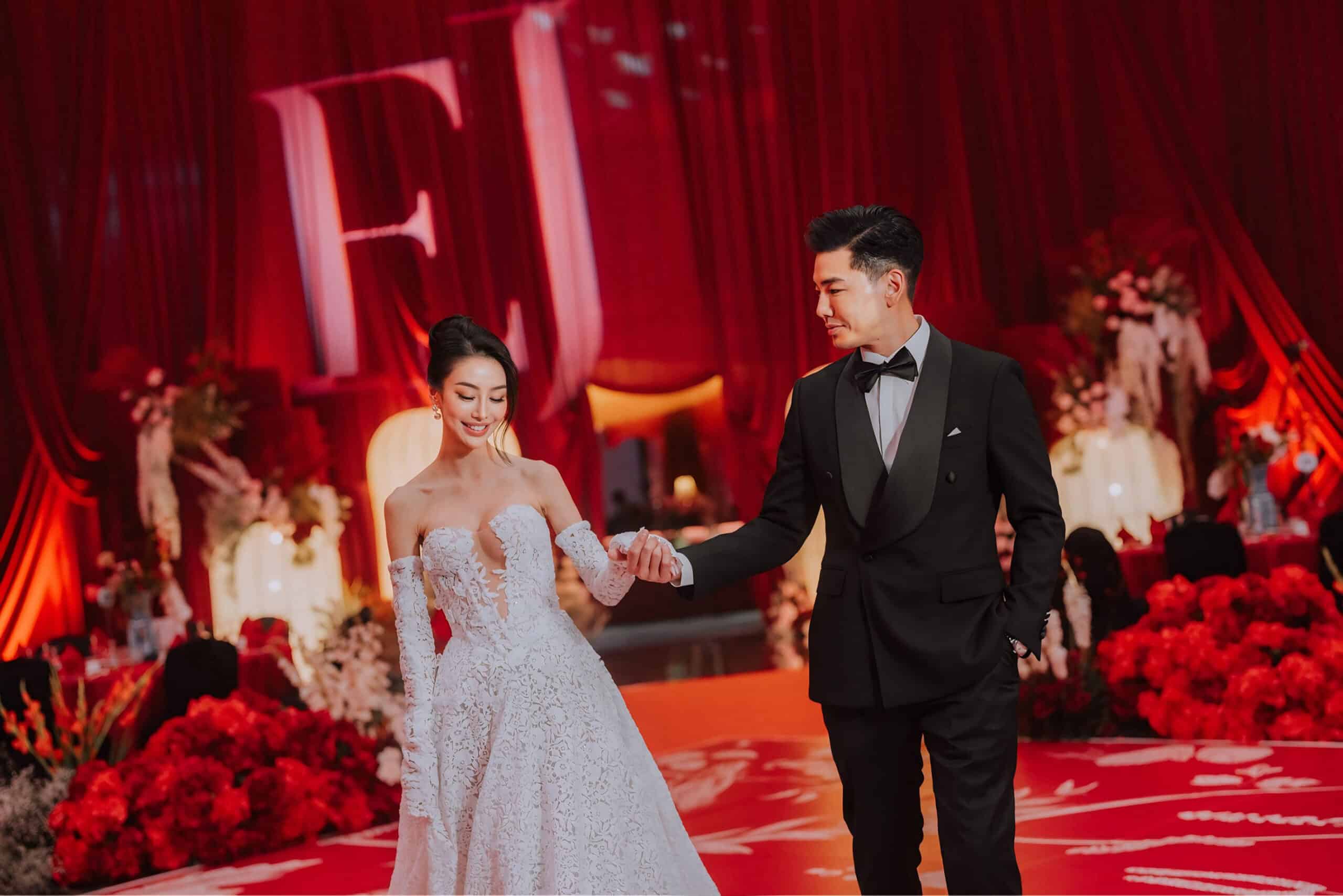 金曲最佳新人暨最佳製作人孔令奇與大馬名媛陳銘君於吉隆坡舉辦盛大中式婚禮 金曲最佳新人暨最佳製作人孔令奇與大馬名媛陳銘君於吉隆坡舉辦盛大中式婚禮