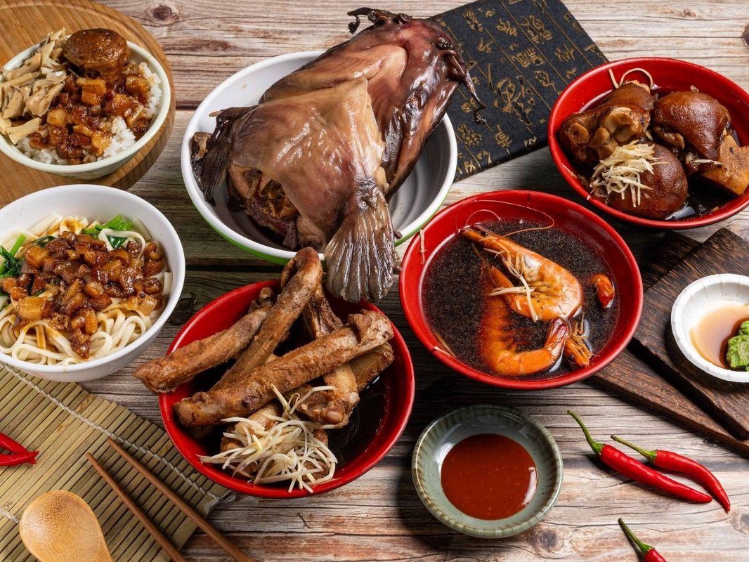 超人氣三重藥燉排骨湯!不苦不膩甘甜層次成在地老饕最愛美食 超人氣三重藥燉排骨湯!不苦不膩甘甜層次成在地老饕最愛美食