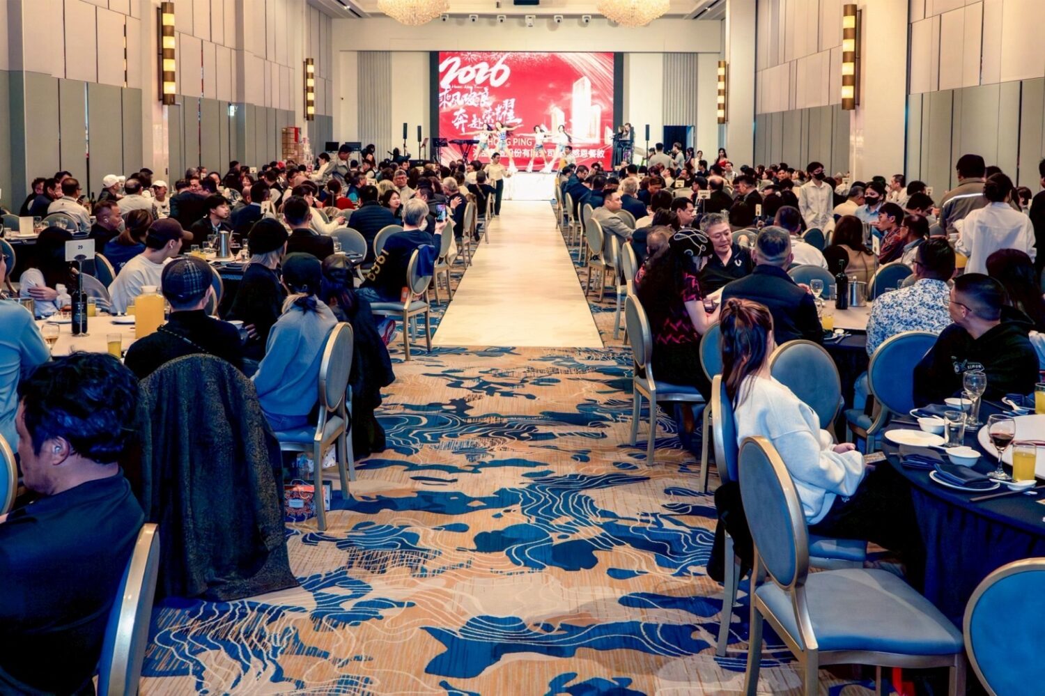 凝聚戰力再創高峰!鴻品營造春酒盛宴展現團隊向心力與未來企圖 凝聚戰力再創高峰!鴻品營造春酒盛宴展現團隊向心力與未來企圖