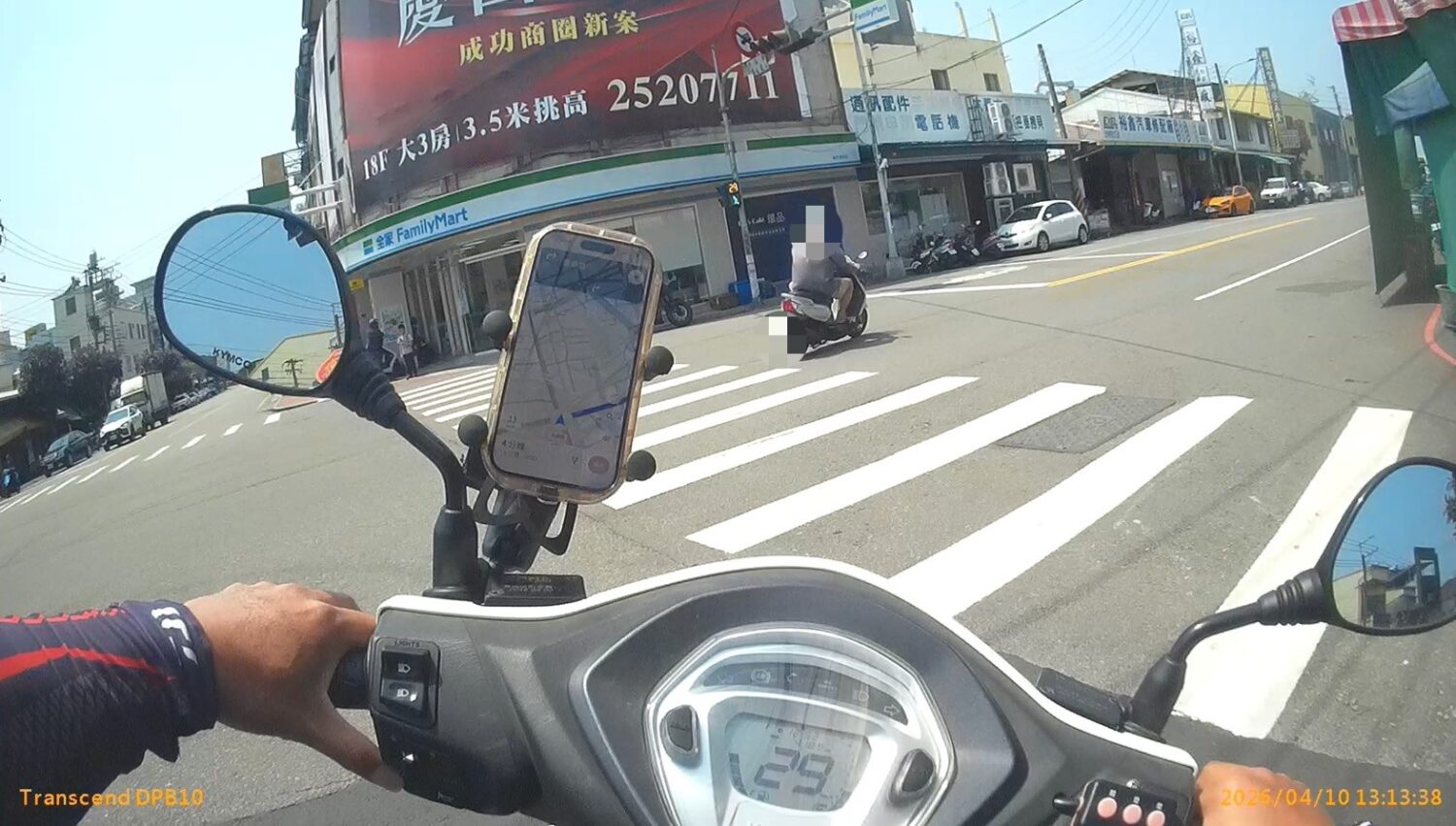 失智翁騎車離家24公里 「豐原警」火速尋回助團圓 失智翁騎車離家24公里 「豐原警」火速尋回助團圓