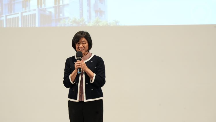 臺北醫院54週年雙喜臨門 升格重度急救責任醫院 達文西中心同步啟用 35 《圖說》新北市衛生局長陳潤秋表示,54歲也只是新的開始,相信未來50年臺北醫院會持續成長,造福更多市民。〈臺北醫院提供〉