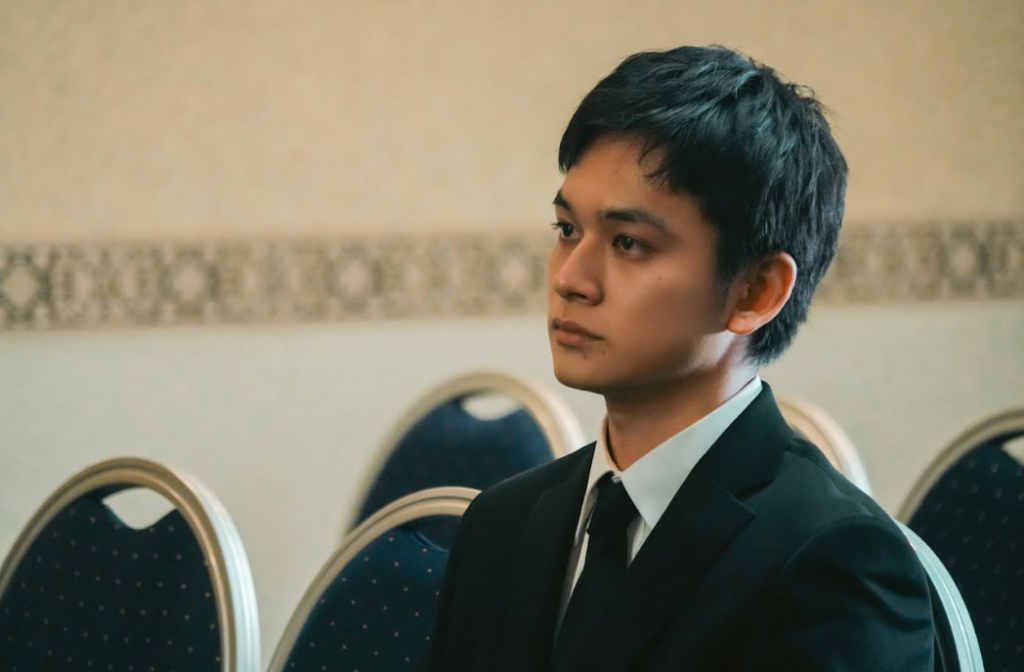 日本年度真人電影票房冠軍《別離無恙》濱邊美波讀劇本淚崩! 19 %E8%9E%A2%E5%B9%95%E6%93%B7%E5%8F%96%E7%95%AB%E9%9D%A2 2026 05 15 204853 1024x672 1