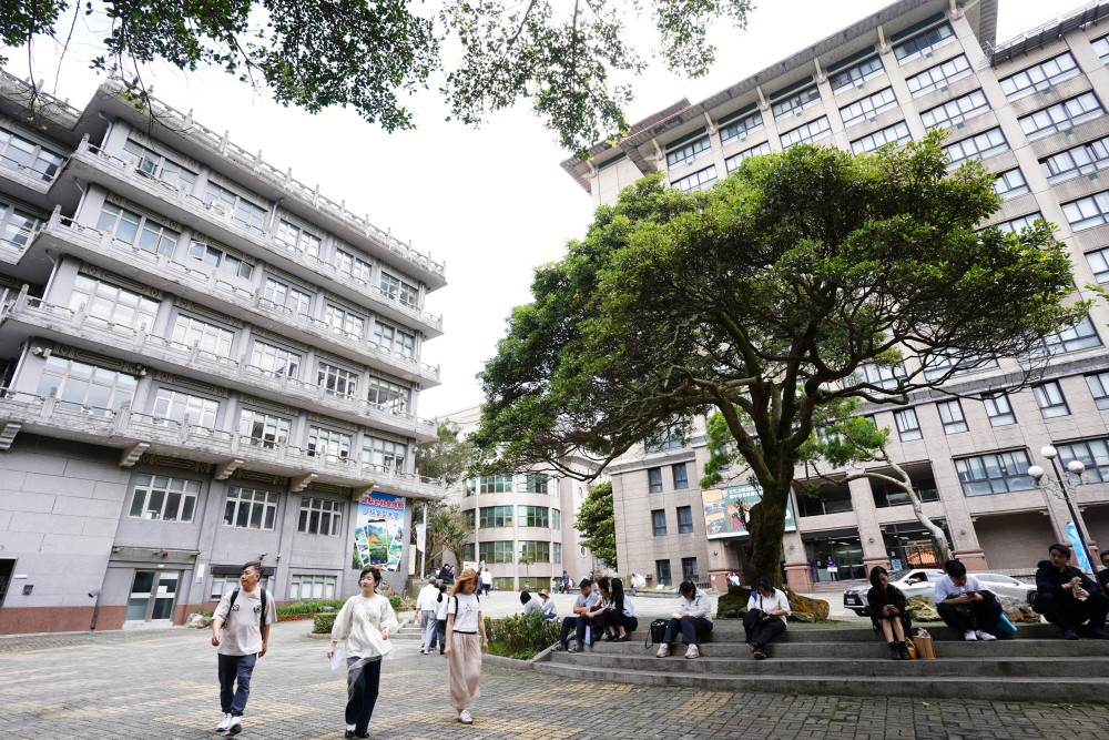 文化大學面試現場超有感 和服迎賓、龍捲風實演 考生直呼像校園嘉年華 42 030515031