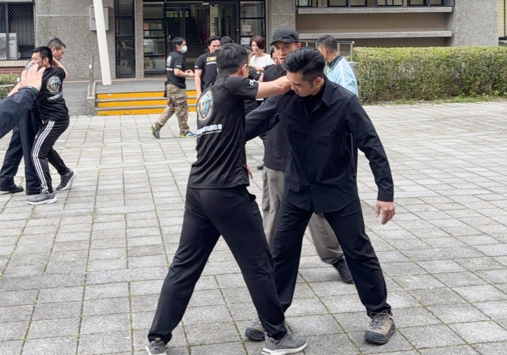 企業安全隨扈新標竿!天盛安全顧問專業藝人隨扈與高階主管全程護衛到位 6 030528012