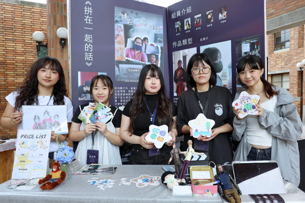 靜宜大傳系畢展《青春18LIGHT》 21組作品展現專業實力獲肯定 12 1%E9%9D%9C%E5%AE%9C%E5%A4%A7%E5%82%B3CKM 4705 1024x683 1