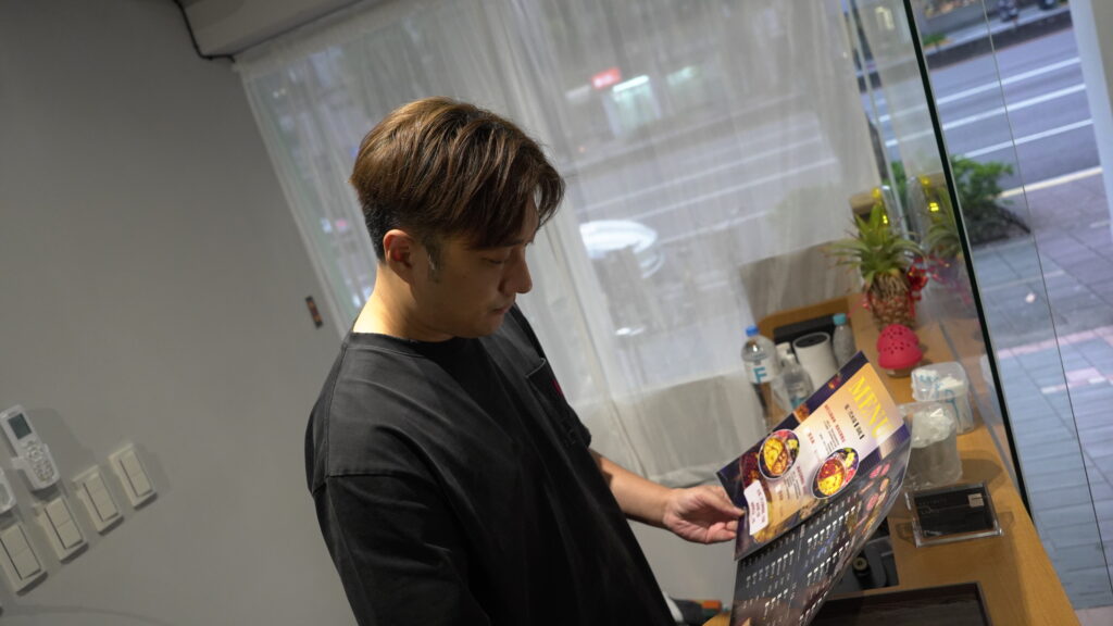 當市場都在迎合,他選擇不妥協:寬二代如何用一鍋湯走出自己的路! 6 2 0