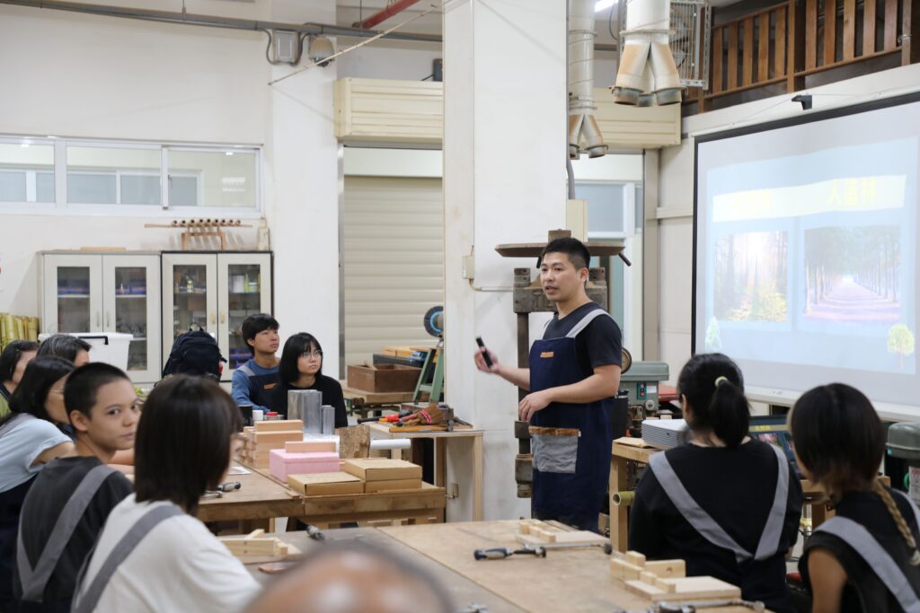 「2026臺灣工藝學院-暑期青年工藝人才培訓營」 即日起報名 串聯7校13班 培育AI時代跨域工藝青年人才 23 f4fdc832 6673 4ec4 9c4c 153b10011edb 1024x683 1