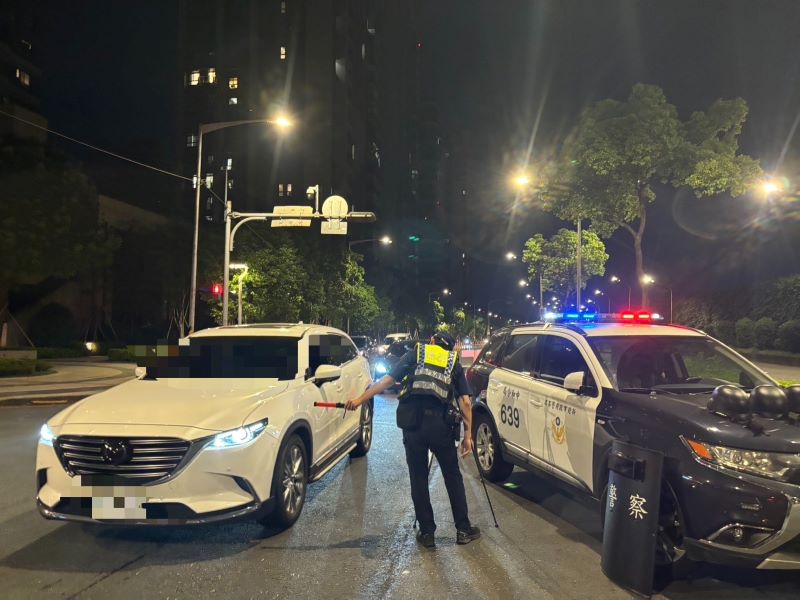 捍衛夜間安寧 中和警強力掃蕩非法改裝車 捍衛夜間安寧 中和警強力掃蕩非法改裝車