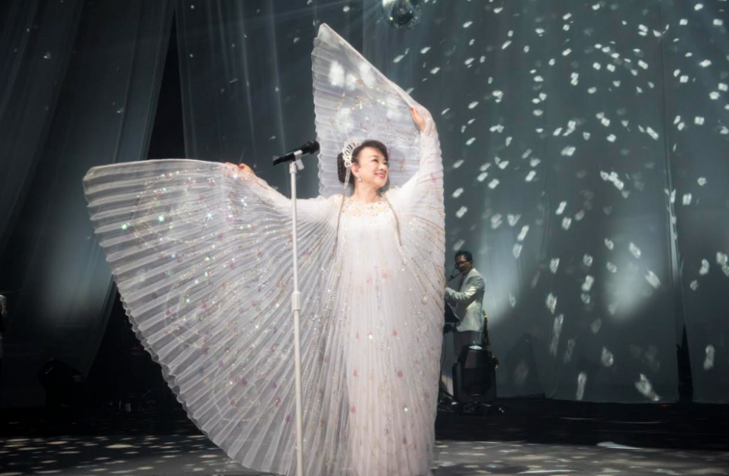 翁倩玉宣布開唱!《陽光女子合唱團》創7.5億票房奇蹟後再登台 76歲「國民奶奶」挑戰連唱兩天 翁倩玉宣布開唱!《陽光女子合唱團》創7.5億票房奇蹟後再登台 76歲「國民奶奶」挑戰連唱兩天