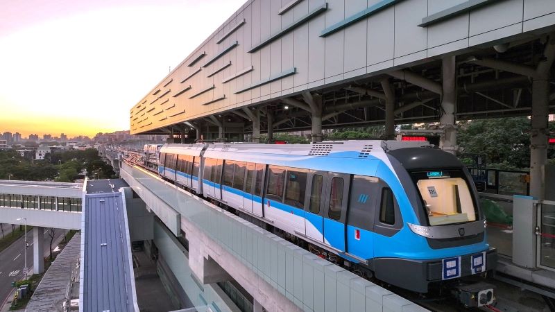 共賞公共藝術 三鶯線里民走進會呼吸的捷運車站 22 《圖說》打造三鶯線會呼吸的車站。〈捷運局提供〉
