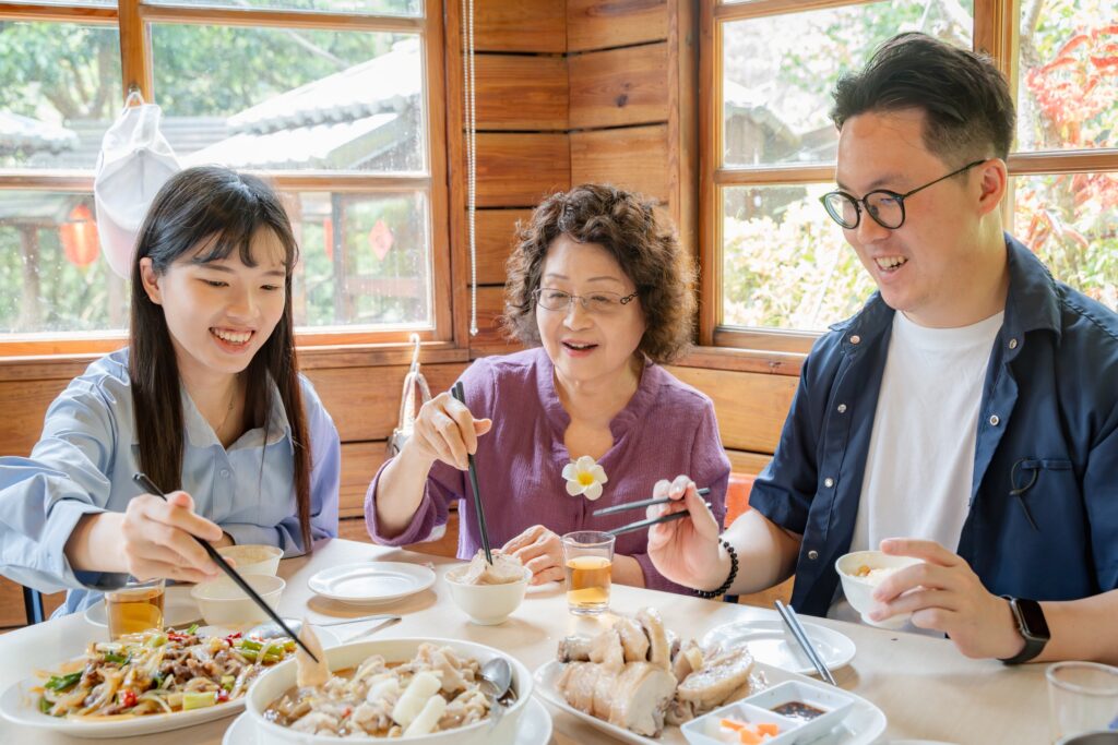 夏季補氣養身正當時 從餐桌實踐惜食永續 新北攜手雙北餐廳推全食材綠色飲食 26 %E6%96%B0%E5%8C%97%E5%B8%82%E8%BE%B2%E6%A5%AD%E5%B1%80%E7%82%BA%E6%8E%A8%E5%BB%A3%E6%83%9C%E9%A3%9F%E7%90%86%E5%BF%B5%EF%BC%8C%E7%A9%8D%E6%A5%B5%E8%88%87%E5%90%84%E9%A4%90%E5%BB%B3%E7%B0%BD%E7%B4%84%E5%90%88%E4%BD%9C%E7%82%BA%E6%83%9C%E9%A3%9F%E9%A4%90%E5%BB%B3%EF%BC%8C%E7%B5%90%E5%90%88%E7%92%B0%E5%A2%83%E6%B0%B8%E7%BA%8C%E6%A6%82%E5%BF%B5%EF%BC%8C%E6%8E%A8%E5%87%BA%E5%85%BC%E5%85%B7%E7%87%9F%E9%A4%8A%E8%88%87%E9%A4%8A%E8%BA%AB%E7%9A%84%E7%89%B9%E8%89%B2%E6%96%99%E7%90%86