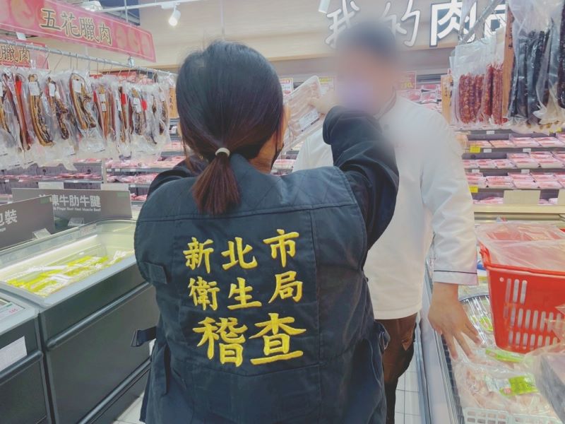 新北免費發放合法鹼粽添加物 端午抽驗105件食品全合格 14 《圖說》衛生局提醒選購食材應注意來源及品質,避免購買顏色異常或有異味產品。〈衛生局提供〉