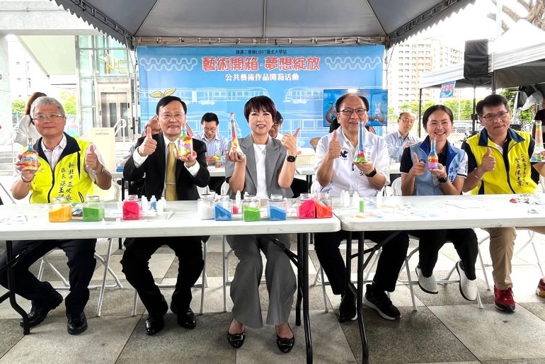 三鶯線打造行動美術館 臺北大學站「匯聚.流轉」成藝術新地標 三鶯線打造行動美術館 臺北大學站「匯聚.流轉」成藝術新地標