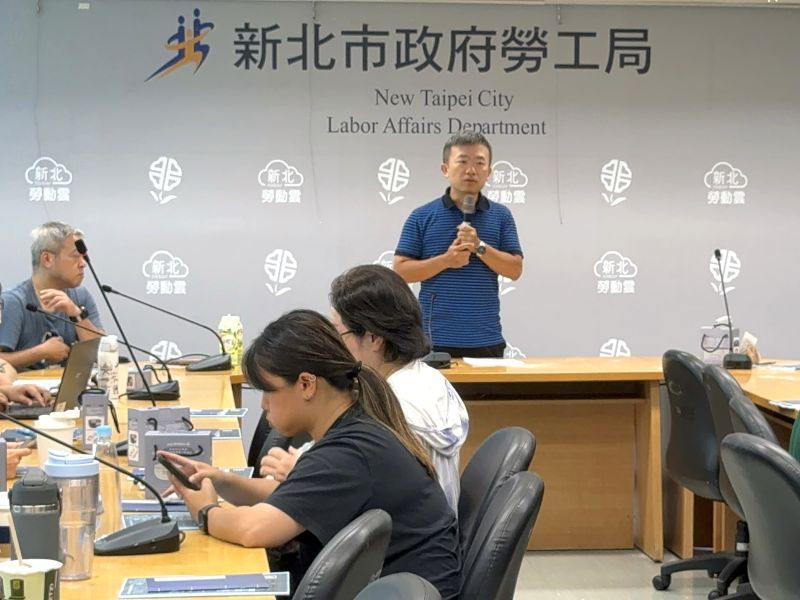 從校園培養勞動意識 新北勞權師資培訓納入職場霸凌新制 21 《圖說》勞工局主秘盧志銘感謝教師犧牲暑假時間參訓。〈勞工局提供〉