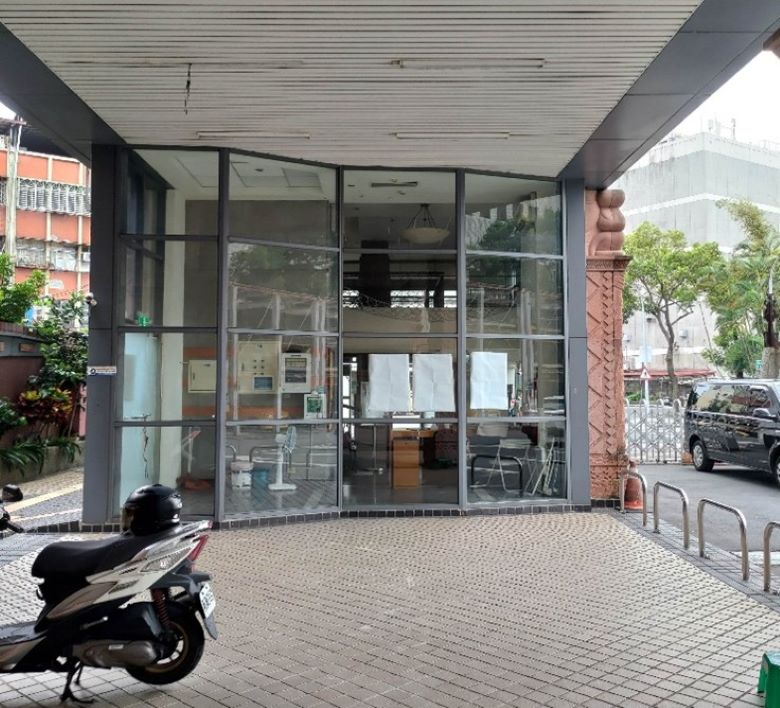 三重北原中心9月底開館 外牆Q版雲豹彩繪搶先亮相 59 《圖說》北原中心1樓整建前。〈原民局提供〉