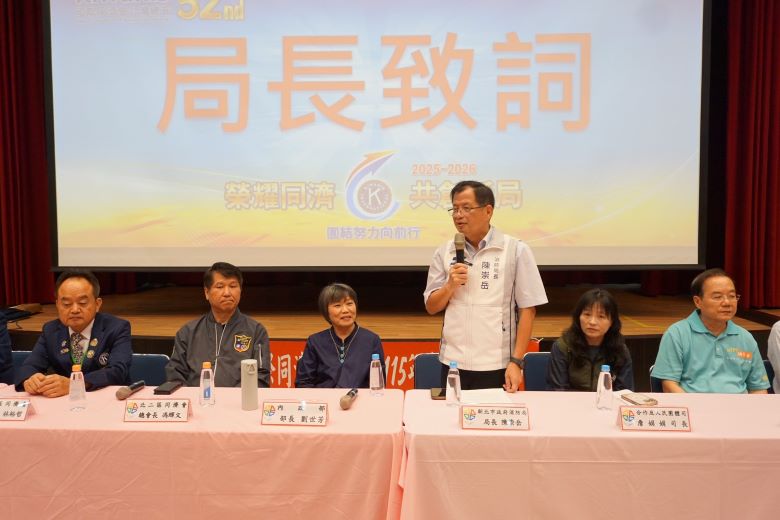 強化社區自主防救災能量 新北攜手同濟會培育防災士 50 《圖說》新北消陳崇岳局長希望參訓學員具備災前預防、災中應變及災後協助等能力,成為社區自主防災的重要推手。〈消防局提供〉