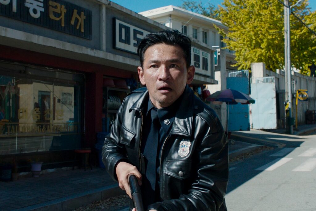 首映星光媲美頒獎典禮 《希望:末日血戰》預售刷新年度最高紀錄 20 001%E3%80%90%E5%B8%8C%E6%9C%9B%EF%BC%9A%E6%9C%AB%E6%97%A5%E8%A1%80%E6%88%B0%E3%80%91%E5%8A%87%E7%85%A7 %E6%9C%AC%E7%89%87%E9%80%A3%E7%BA%8C%E5%8D%81%E5%A4%A9%E7%A9%A9%E5%B1%85%E9%A0%90%E5%94%AE%E5%86%A0%E8%BB%8D%EF%BC%8C%E6%9B%B4%E5%88%B7%E6%96%B0%E4%BB%8A%E5%B9%B4%E6%9C%80%E9%AB%98%E9%A0%90%E5%94%AE%E7%B4%80%E9%8C%84%EF%BC%8C%E5%9C%96%E7%82%BA%E7%94%B7%E4%B8%BB%E8%A7%92%E9%BB%83%E6%99%B8%E7%8F%89