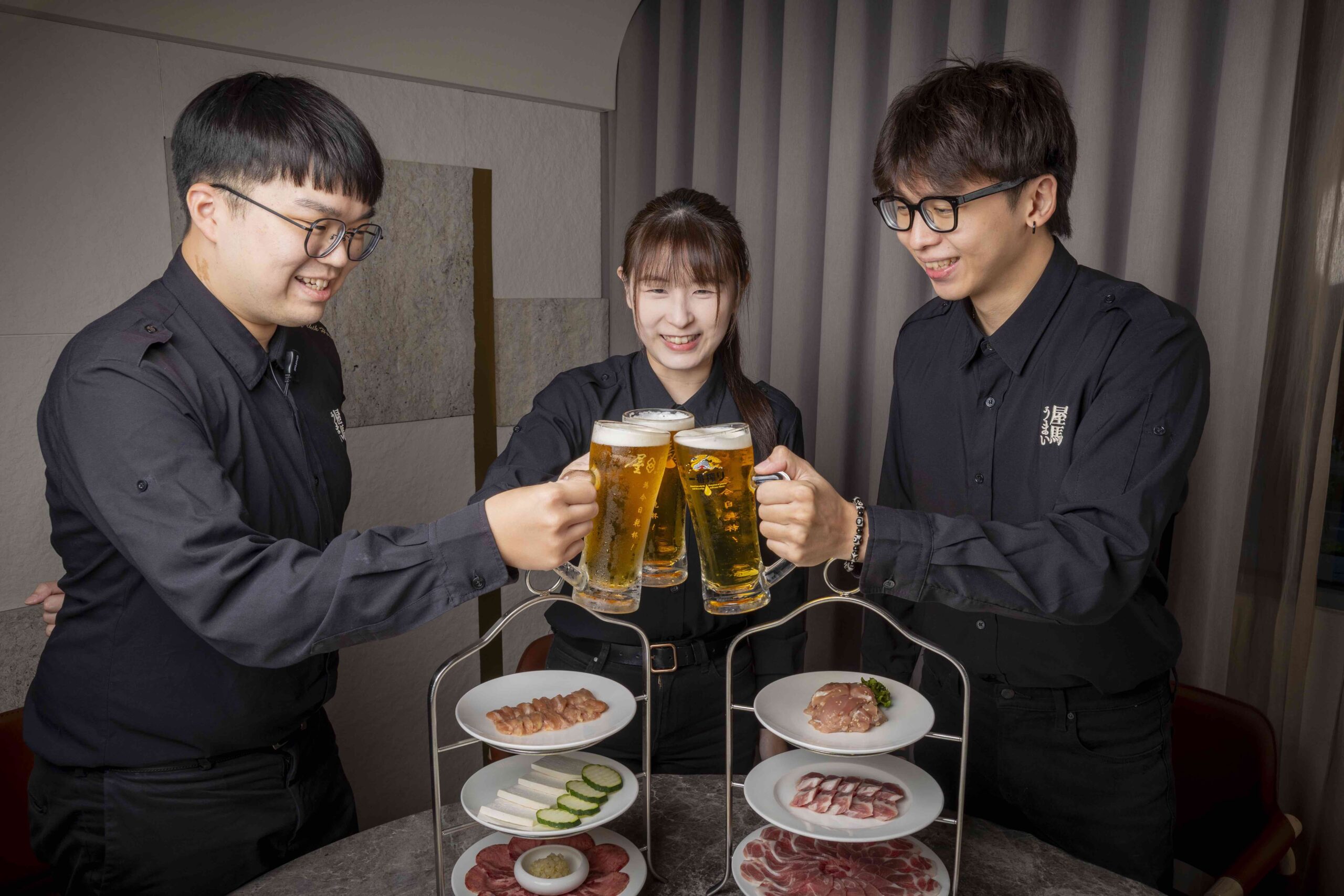 「屋馬燒肉」迎接8月父親節 「爸氣加碼」澳洲和牛套餐升級、8元生啤、88折再抽豪華肉盤 29 08 %E9%BB%9E%E6%8C%87%E5%AE%9A%E5%A5%97%E9%A4%90%EF%BC%8CKirin%E7%94%9F%E5%95%A48%E5%85%83%E5%8A%A0%E8%B3%BC 1 scaled