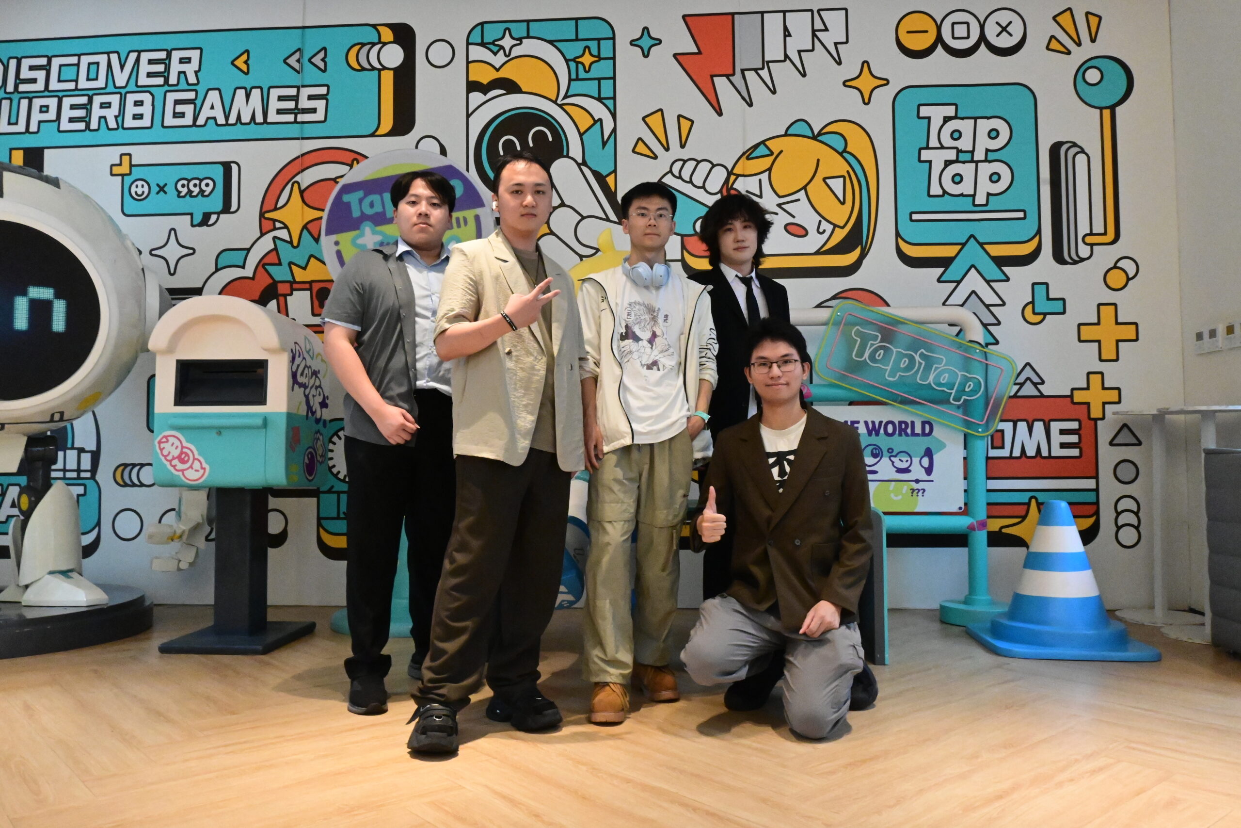 鈍物娛樂攜《告白完就逃跑》V2赴上海TapTap取經拚眾籌 兩岸青年跨境協作進軍遊戲業 3 DSC 1587 scaled