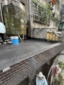 台北市大安區公寓外牆磁磚空心拆除露台防水工程施工