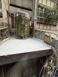 台北市大安區公寓外牆磁磚空心拆除露台防水工程施工