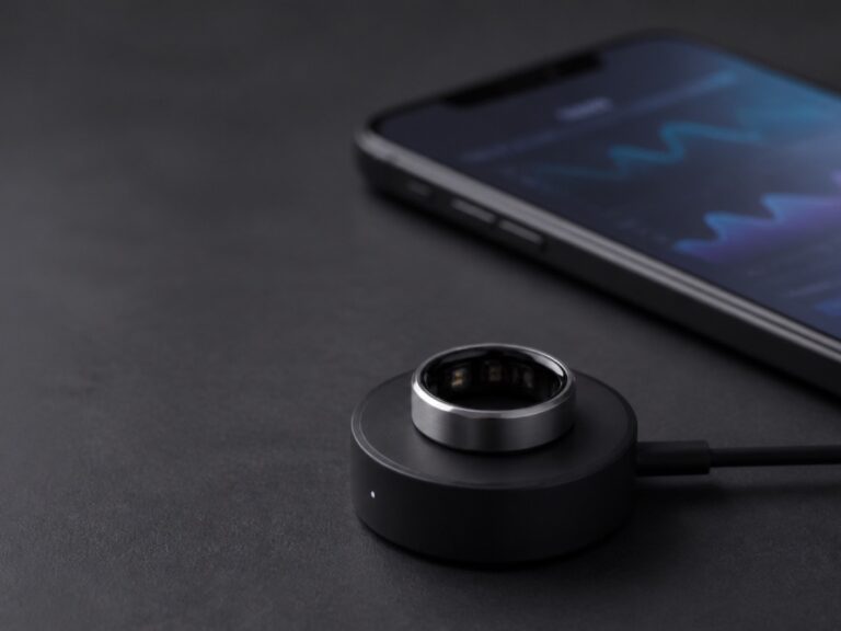 Oura、Samsung擴大智慧戒環服務　AI穿戴裝置從硬體走向日常健康管理