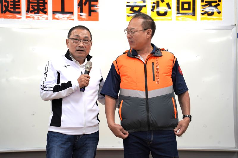 健康安全雙升級 新北清潔隊健康健檢改每年一次 首創配發風扇衣 健康安全雙升級 新北清潔隊健康健檢改每年一次 首創配發風扇衣