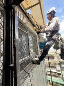 台北市信義區公寓外牆修補工程施工