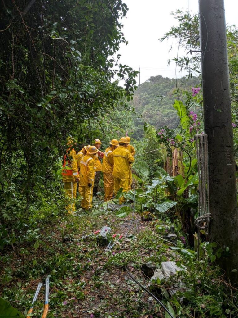 薔琵強風雨 基隆、新北逾4千戶停電 94%恢復供電 薔琵強風雨 基隆、新北逾4千戶停電 94%恢復供電