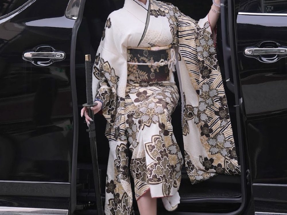 螢幕前的溫度 三個女孩用真心點亮直播新時代